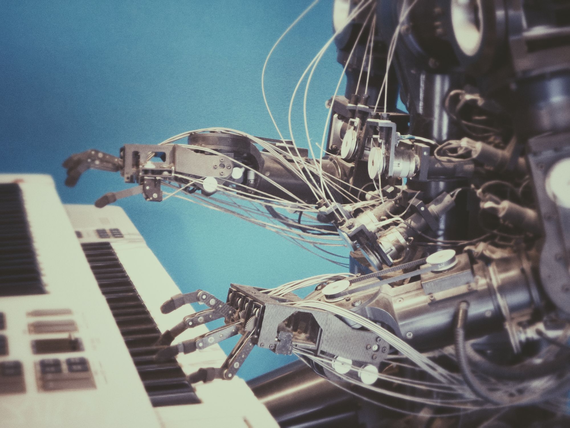 Exploration Weekly - Copyright Alliance backs the record industry against Yout / Italian Songwriters' music back on Facebook and Instagram / US Congress focuses on copyright concerns of generative AI